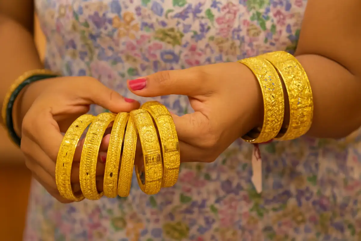 22-carat-gold-price-10-gram-today-23-october-2025-gold-rate-in-india